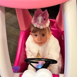 Meet your Posher, Robin